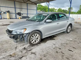 2017 Volkswagen Passat 1VWAT7A38HC072701
