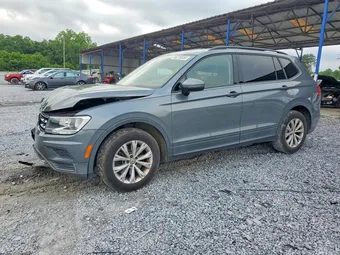 2018 Volkswagen Tiguan 3VV1B7AX9JM079476