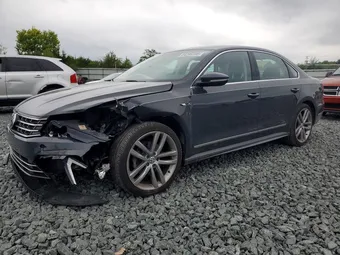 2017 Volkswagen Passat 1VWDT7A38HC058357