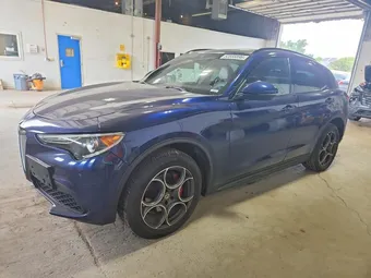 2018 Alfa Romeo ZASFAKNN7J7B88474