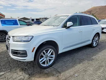 2017 Audi Q7 WA1VAAF79HD041867