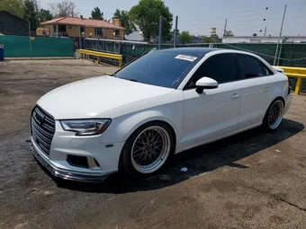2018 Audi A3 WAUB8GFFXJ1047633