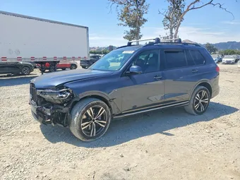 2021 BMW X7 5UXCW2C06M9E19606
