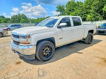 2018 Chevrolet Silverado 1500 3GCPCREH0JG315029