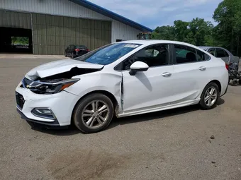 2016 Chevrolet Cruze 1G1BE5SM1G7253085