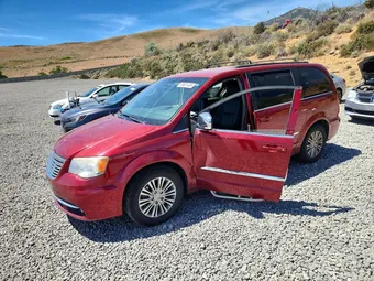 2015 Chrysler Town & Country 2C4RC1CG4FR588691