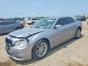 2017 Chrysler 300C 2C3CCAEGXHH570504