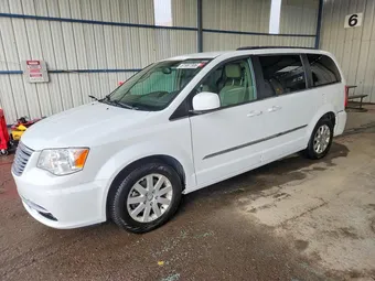 2016 Chrysler Town & Country 2C4RC1BG5GR288371