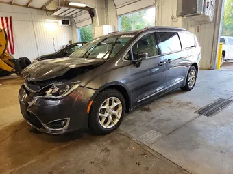 2018 Chrysler Pacifica 2C4RC1EG4JR121468