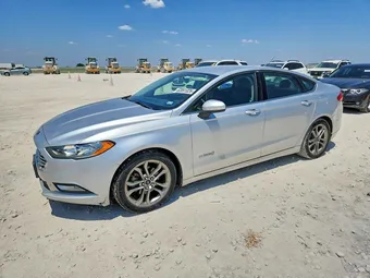 2017 Ford Fusion 3FA6P0LUXHR181811