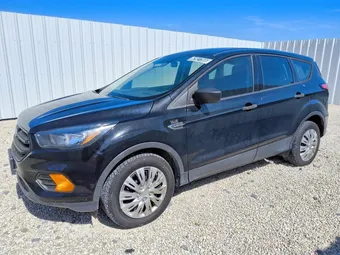 2018 Ford Escape 1FMCU0F70JUC33887