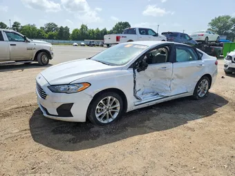 2019 Ford Fusion 3FA6P0LUXKR233316