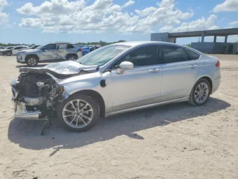 2019 Ford Fusion 3FA6P0SU9KR185308