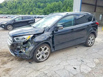 2019 Ford Escape 1FMCU9J99KUB98880