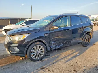 2018 Ford Escape 1FMCU9J92JUB33254