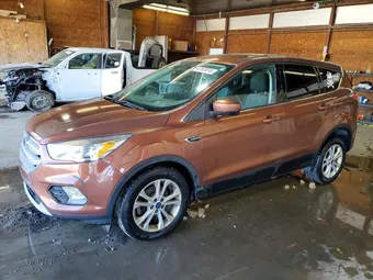 2017 Ford Escape 1FMCU9GD3HUB48576