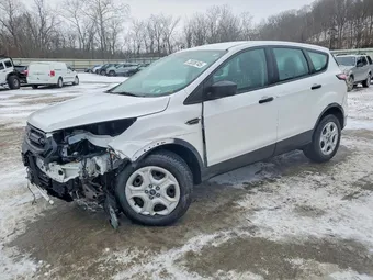 2017 Ford Escape 1FMCU0F75HUB00245
