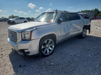 2018 GMC Yukon XL 1GKS2HKJ4JR154381