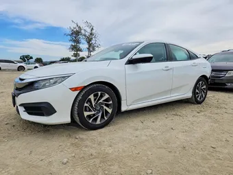 2018 Honda Civic 2HGFC2F74JH501215
