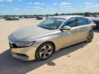 2018 Honda Accord 1HGCV1F43JA045526