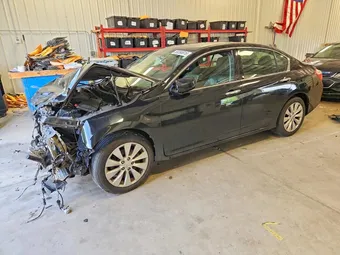 2015 Honda Accord 1HGCR3F80FA021324