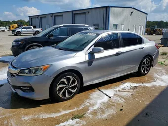2017 Honda Accord 1HGCR2F71HA151603