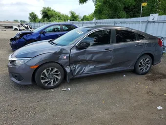 2018 Honda Civic 2HGFC2F66JH040560