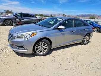 2016 Hyundai Sonata 5NPE24AF5GH269358