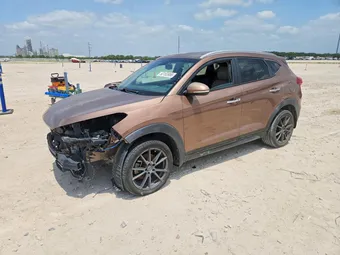 2016 Hyundai Tucson KM8J33A26GU071389