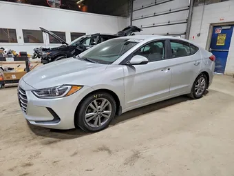 2017 Hyundai Elantra KMHD84LFXHU427056
