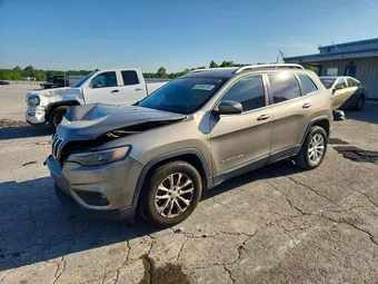 2019 Jeep Cherokee 1C4PJLCB5KD339942