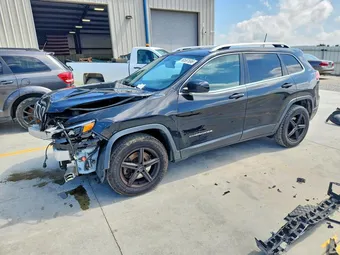 2019 Jeep Cherokee 1C4PJMLB3KD192283