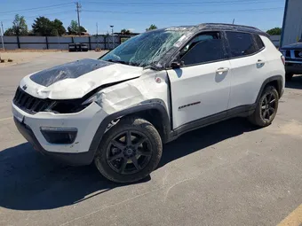 2018 Jeep Compass 3C4NJDDB5JT232071