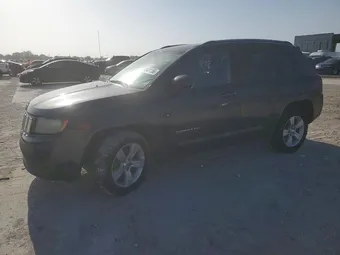 2016 Jeep Compass 1C4NJCBA3GD560009