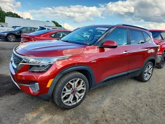 2021 Kia Seltos KNDETCA20M7084039