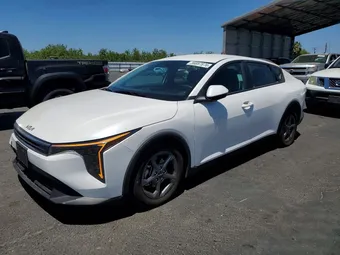 2025 Kia K4 3KPFT4DE3SE165680