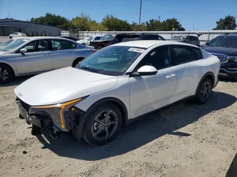 2025 Kia K4 3KPFT4DE3SE143582