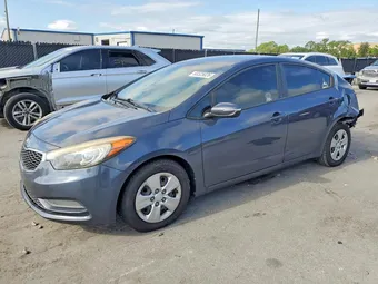 2016 Kia Forte KNAFX4A65G5537425