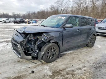 2022 Kia Soul KNDJ23AU4N7825653