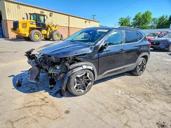 2024 Kia Seltos KNDETCA77R7617345