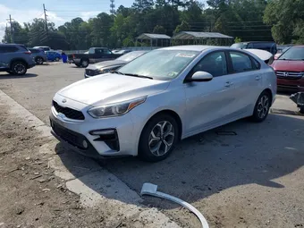 2021 Kia Forte 3KPF24AD9ME285680