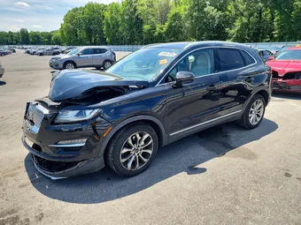 2019 Lincoln MKC 5LMCJ2D93KUL01820