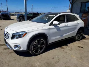 2020 Mercedes-Benz GLA-Class W1NTG4EB5LU029090