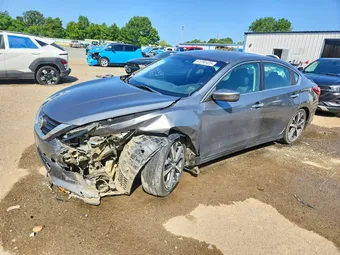 2017 Nissan Altima 1N4AL3AP1HN359919
