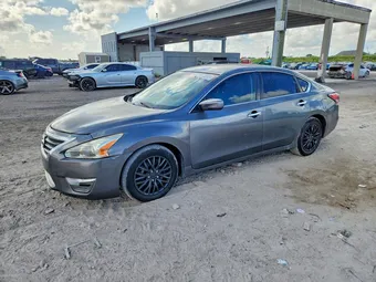 2015 Nissan Altima 1N4AL3AP1FN355396