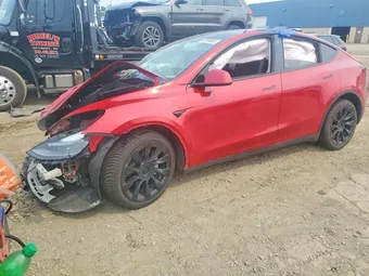 2023 Tesla Model Y 7SAYGDEE2PF767101