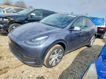 2023 Tesla Model Y 7SAYGAEE2PF942624