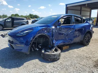 2024 Tesla Model Y 7SAYGDED9RF158114