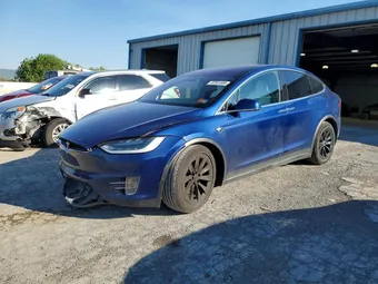 2019 Tesla Model X 5YJXCAE27KF152626