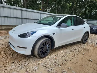 2023 Tesla Model Y 7SAYGDEF1PF809282